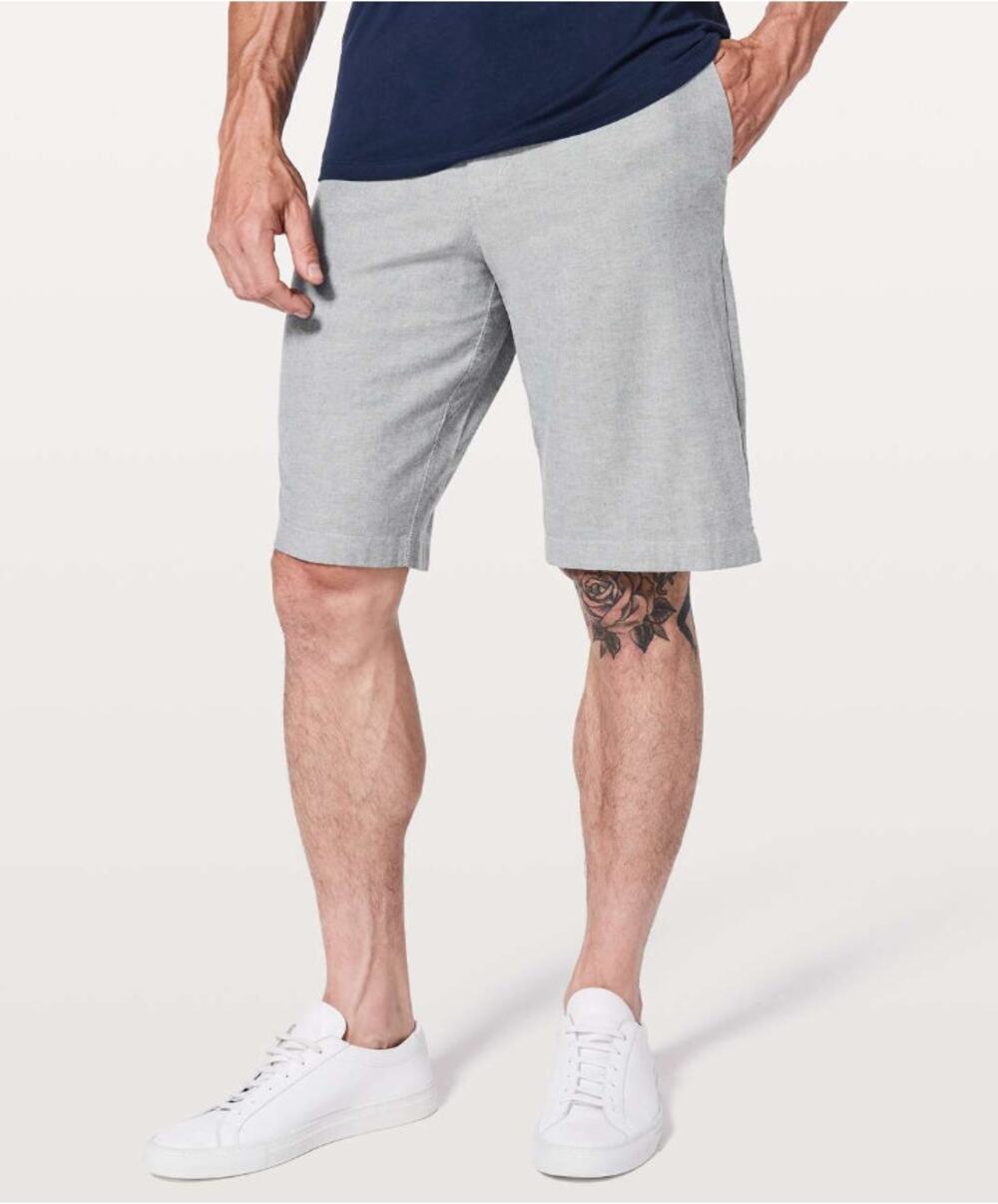 LULULEMON Men's Commission Shorts 11" // 30